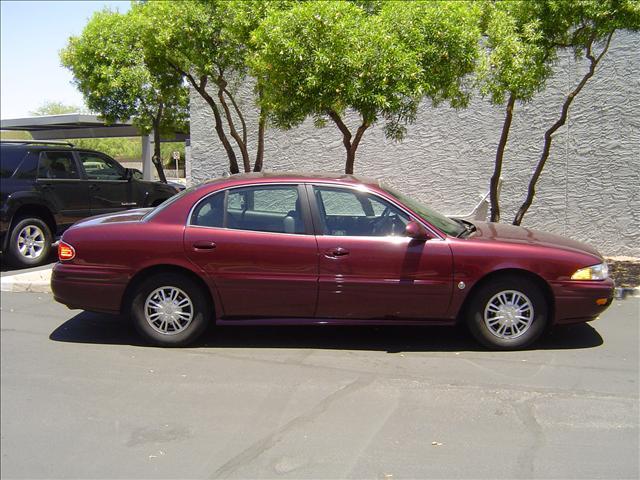 Buick LeSabre 2004 photo 2