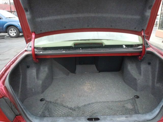 Buick LeSabre 2004 photo 1