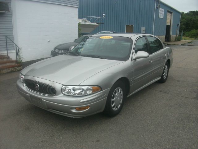 Buick LeSabre 2004 photo 2