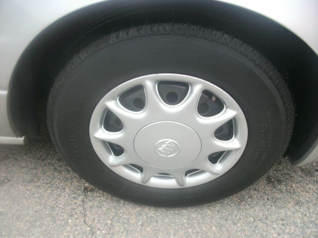 Buick LeSabre 2004 photo 9