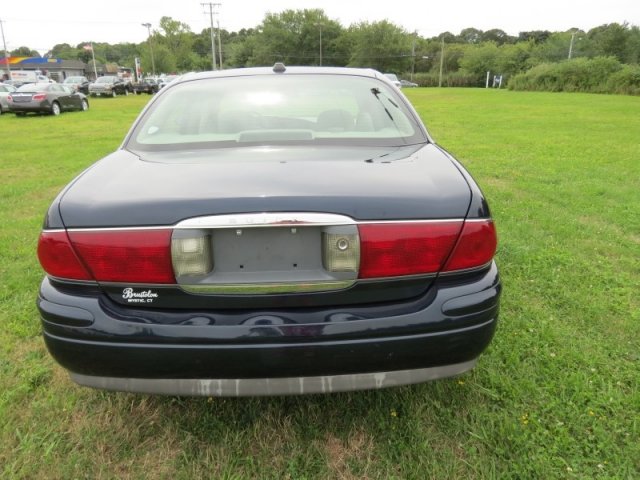 Buick LeSabre 2004 photo 2