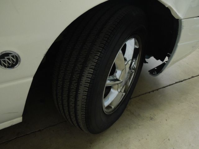 Buick LeSabre SLT 25 Sedan