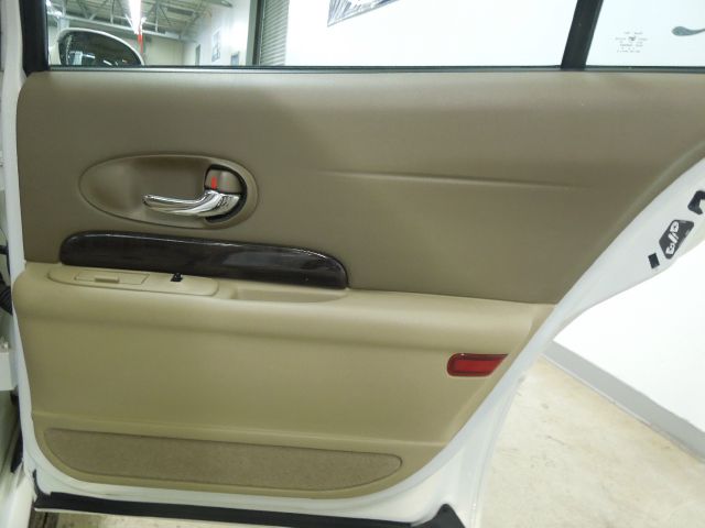 Buick LeSabre 2004 photo 16