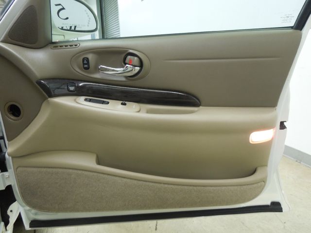 Buick LeSabre 2004 photo 17