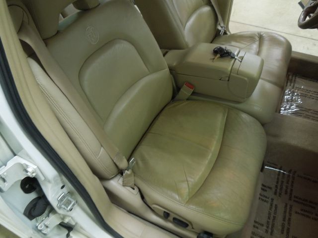 Buick LeSabre 2004 photo 26