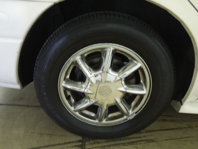 Buick LeSabre 2004 photo 9