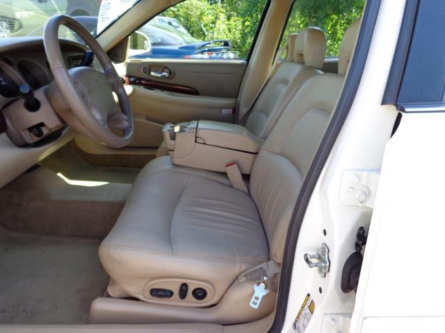 Buick LeSabre SLT 25 Sedan