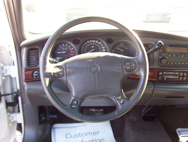 Buick LeSabre 2005 photo 3