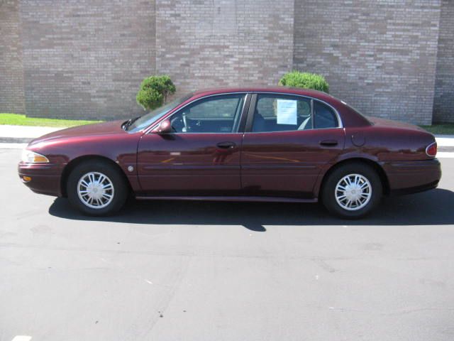 Buick LeSabre 2005 photo 2