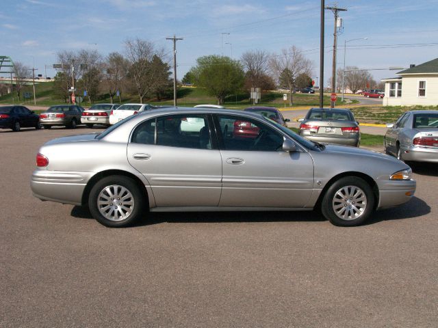 Buick LeSabre 2005 photo 1