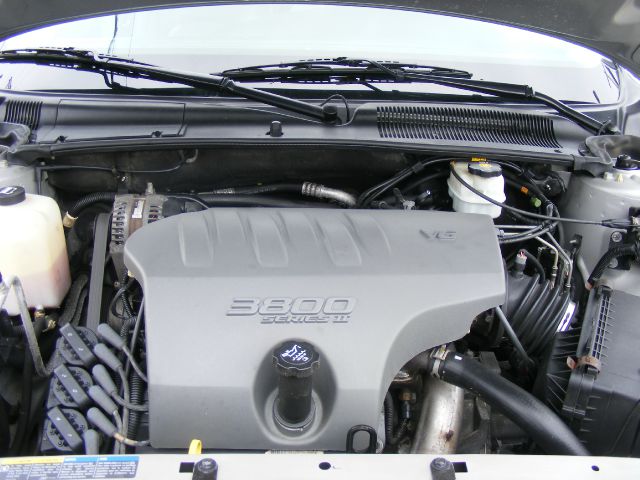 Buick LeSabre 2005 photo 3