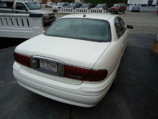 Buick LeSabre 2005 photo 1