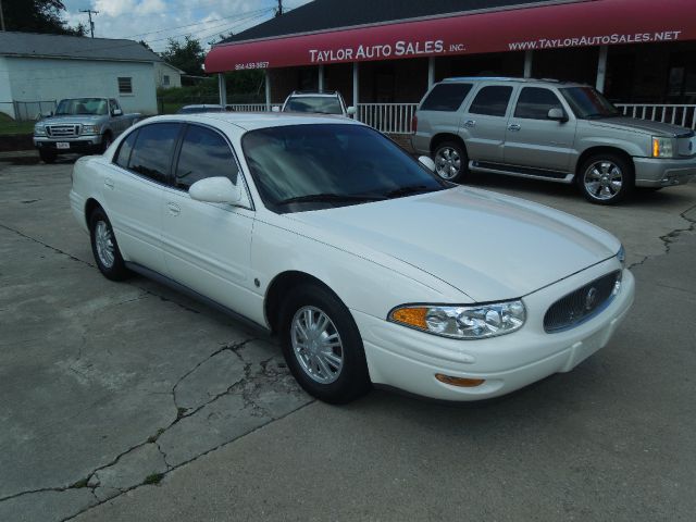 Buick LeSabre 2005 photo 1