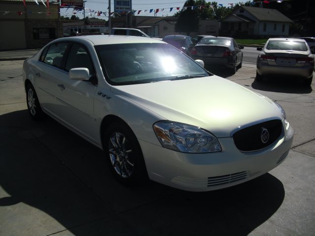 Buick Lucerne 2006 photo 2