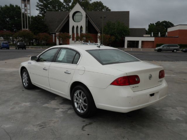 Buick Lucerne 2006 photo 2