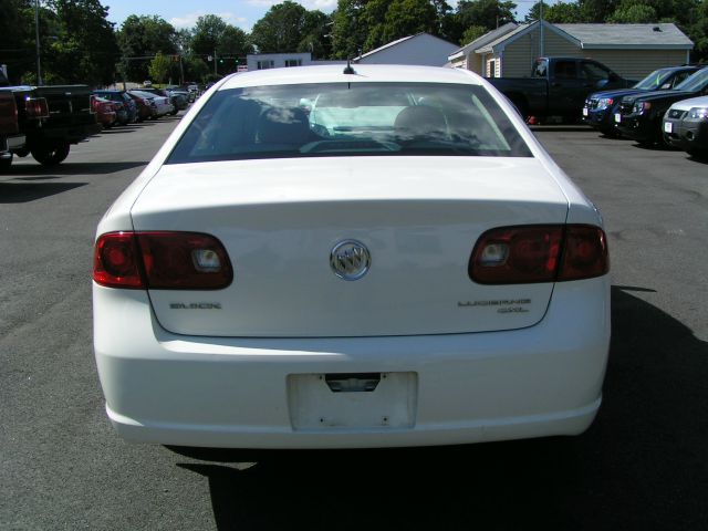 Buick Lucerne 2006 photo 2