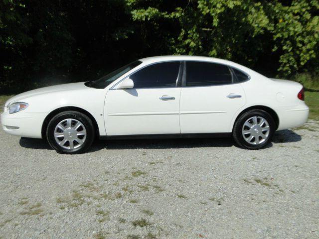 Buick Lucerne 2006 photo 2
