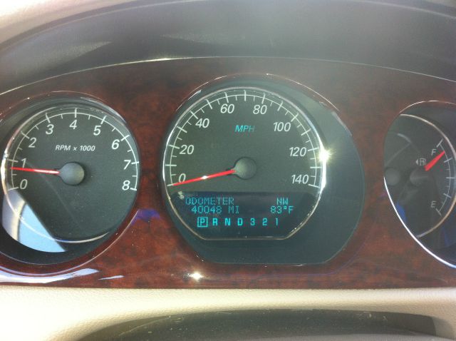 Buick Lucerne 2006 photo 3