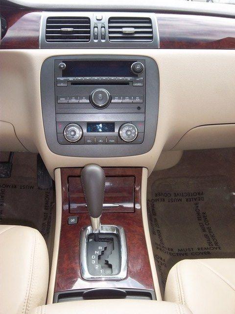 Buick Lucerne 2007 photo 2