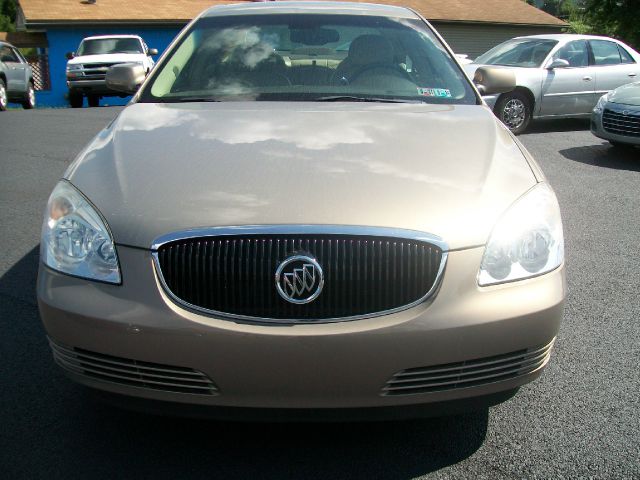 Buick Lucerne MARK Levinson Sedan