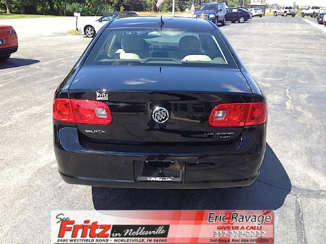 Buick Lucerne MARK Levinson Sedan