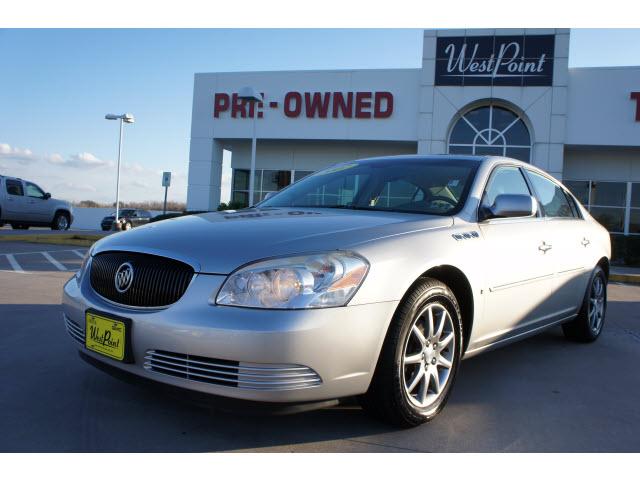 Buick Lucerne MARK Levinson Sedan