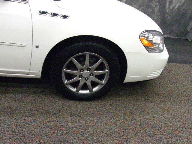 Buick Lucerne 3.6L V6 255 HP HARD TO FIND Sedan