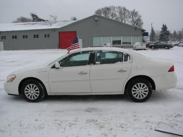 Buick Lucerne GS 460 Sedan 4D Unspecified