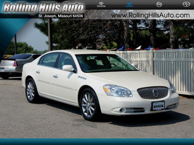 Buick Lucerne GL Sedan 4D Sedan