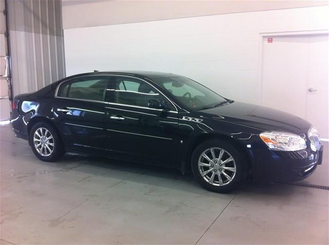 Buick Lucerne 2010 photo 3