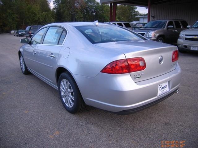 Buick Lucerne 2011 photo 4