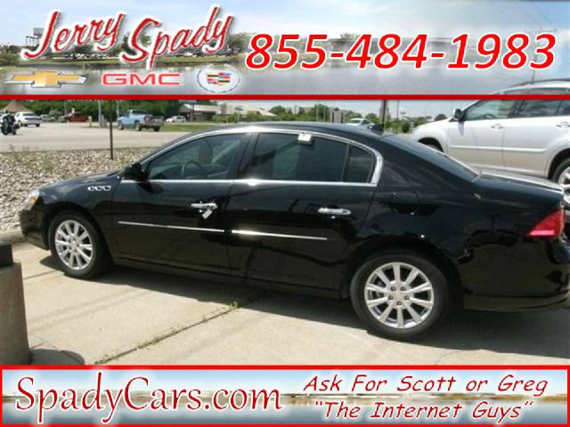 Buick Lucerne 2011 photo 2