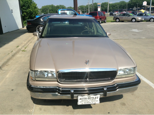 Buick Park Avenue 1991 photo 1