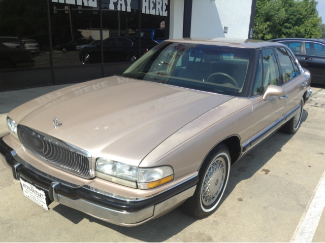 Buick Park Avenue 1991 photo 2