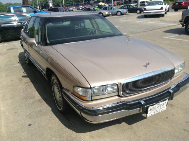 Buick Park Avenue 1991 photo 3