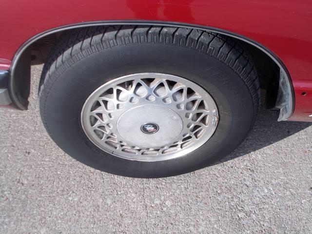 Buick Park Avenue 1991 photo 1