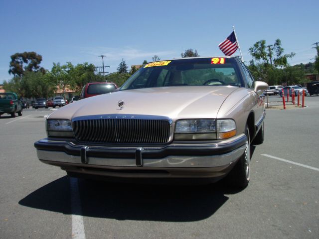 Buick Park Avenue 1991 photo 2