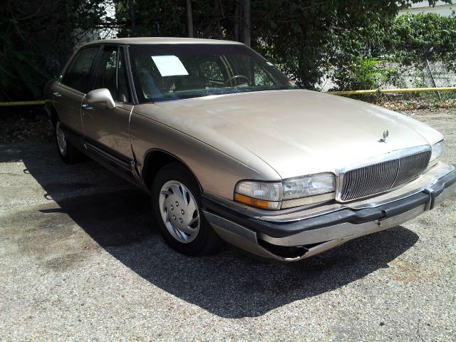 Buick Park Avenue 1993 photo 3