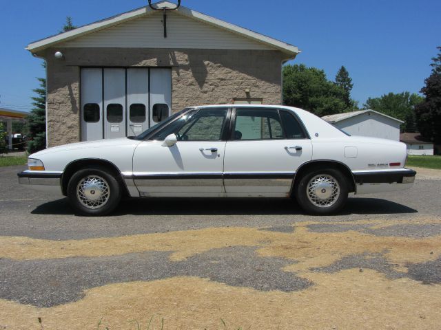 Buick Park Avenue 1993 photo 1