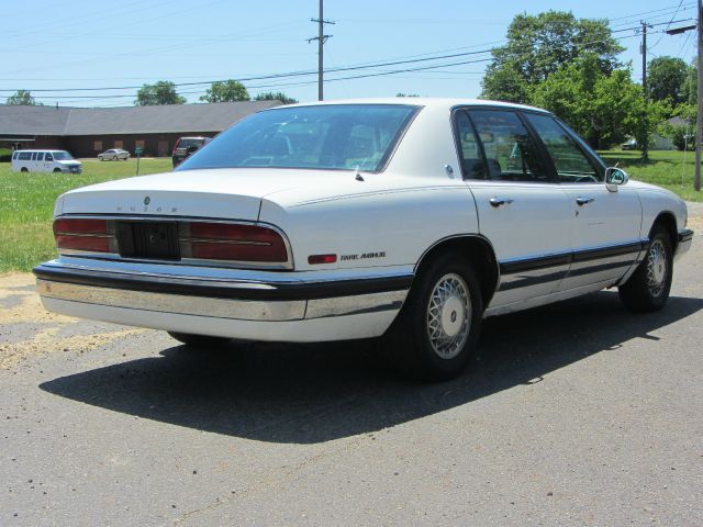 Buick Park Avenue 1993 photo 4
