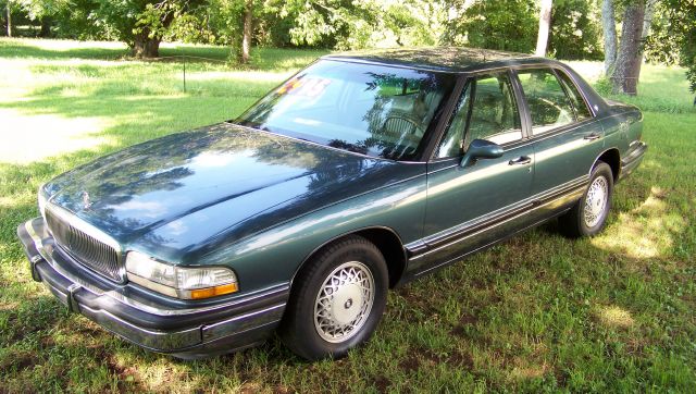 Buick Park Avenue 1994 photo 2