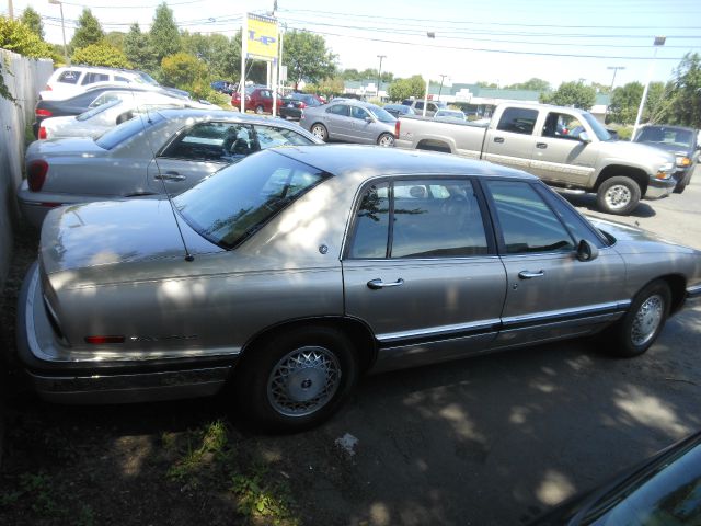 Buick Park Avenue 1994 photo 4