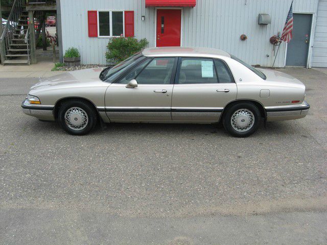 Buick Park Avenue 1994 photo 1