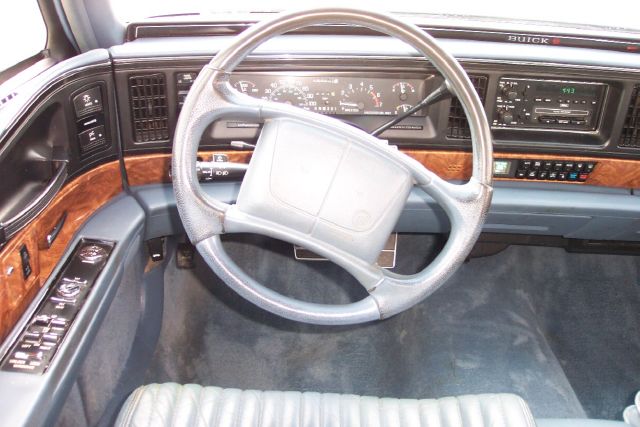 Buick Park Avenue 1994 photo 15