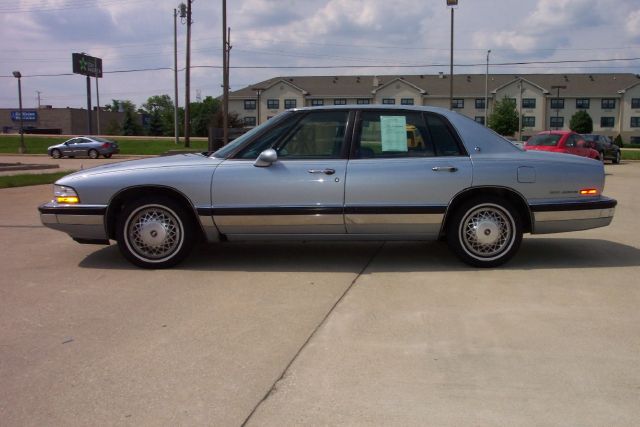 Buick Park Avenue 1994 photo 5