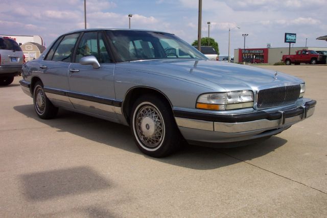 Buick Park Avenue 1994 photo 6
