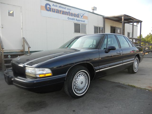 Buick Park Avenue 1995 photo 1