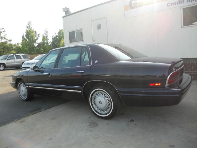 Buick Park Avenue 1995 photo 2