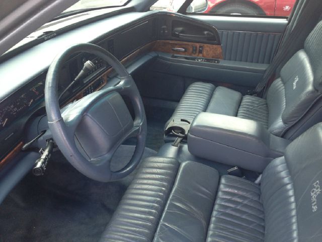 Buick Park Avenue 1995 photo 1