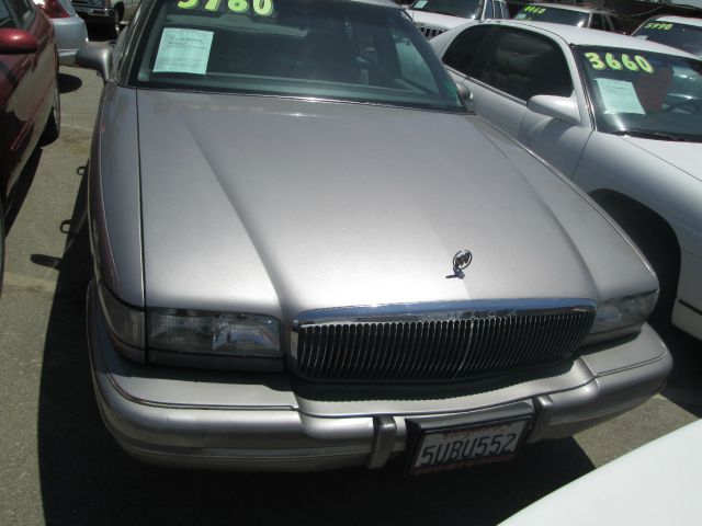 Buick Park Avenue 1996 photo 3